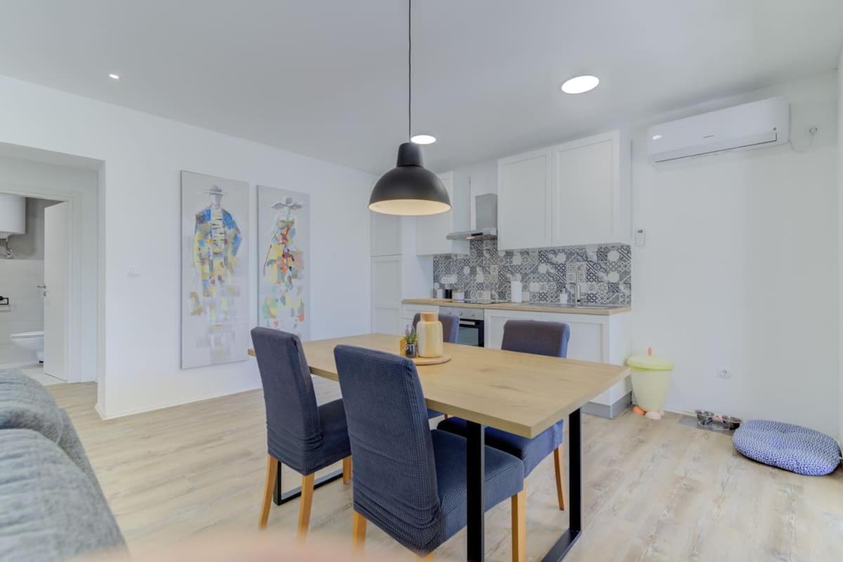 Nv Sun 23 By Aneo Travel Apartment โนวีวีโนดอลสกี ภายนอก รูปภาพ